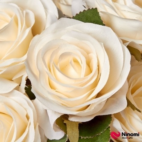 Букет роз "Plenty" белых на 9 веток - Фото