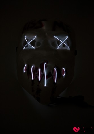 Маска "Kiss me" с LED-подсветкой - Фото