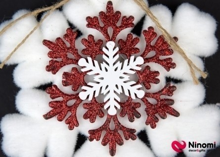 Новорічний декор "Сніжинка з червоною  серединкою" - Фото