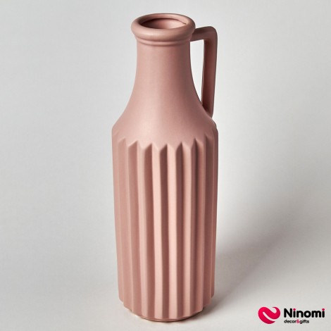 Ваза керамическая "Hand Bottle" матово-розовая - Фото